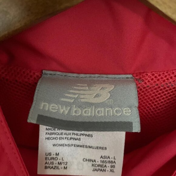 New Balance Women's Pink Full Zip Pockets Active Outdoor Windbreaker Size Medium - Picture 2 of 8